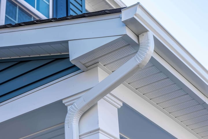 Low-maintenance vinyl gutters for rainwater management in Scranton